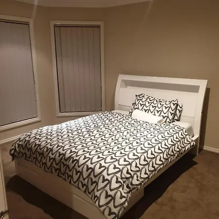 Pacific Werribee Home 25 Min Cbd Airport-2