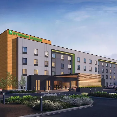 Wyndham Garden Orlando Airport - Free Airport Shuttle-3