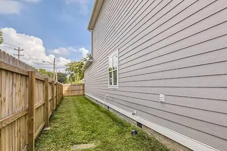 New Build 5 Min To Broadway Sleeps 10-2