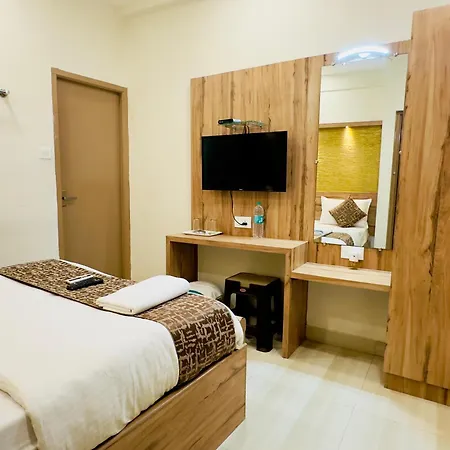 Stay Court - Business Class Hotel - Near Central Railway Station-2