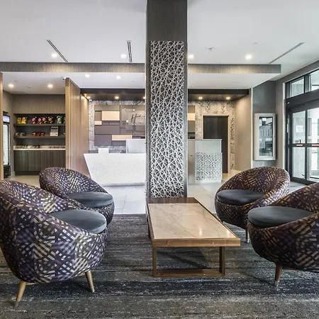 Holiday Inn Express & Suites Toronto Airport South By Ihg-2