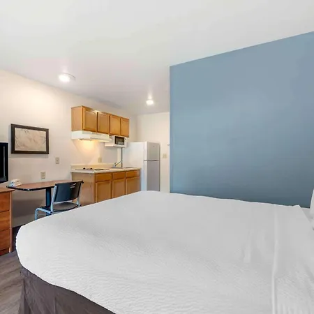 Extended Stay America Select Suites - Orlando - East-3