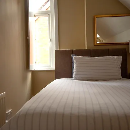 Salamander Guest House-3