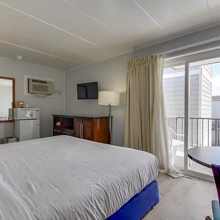 Rideau Oceanfront Motel-3