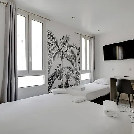 Modern'S Hotel-3
