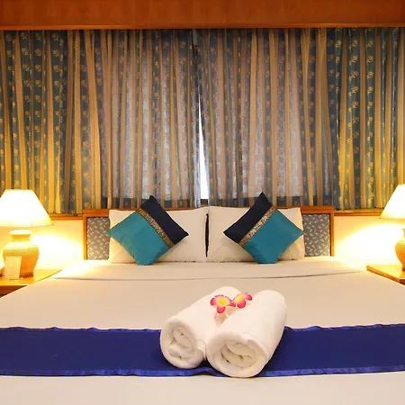 Silom Avenue Inn-2