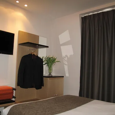 Source Hotel-3