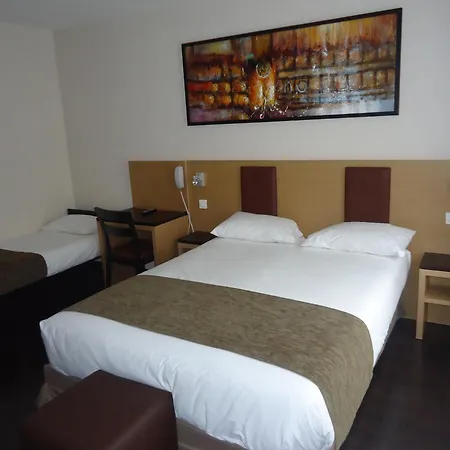 Source Hotel-2