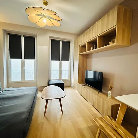 Enghien - New Studio Fully Furnished-3