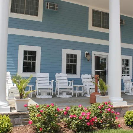 Commander Beach House Hotel-2