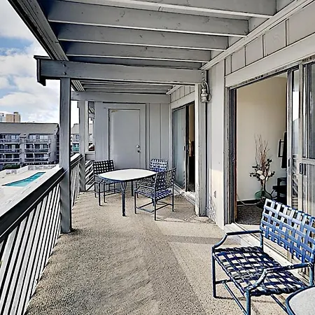 Shipwatch Pointe 2Br Condo Steps To The Beach-2