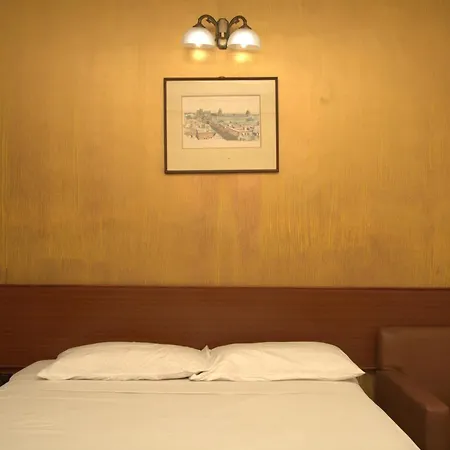 Kings Hotel Egmore-2