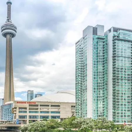 Howard Johnson By Wyndham Toronto Downtown West-2