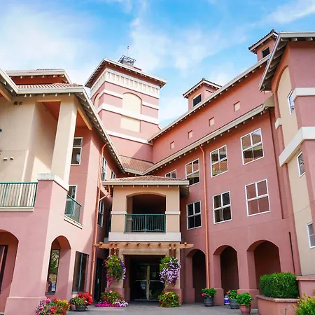 Borgata Lodge Resort-2
