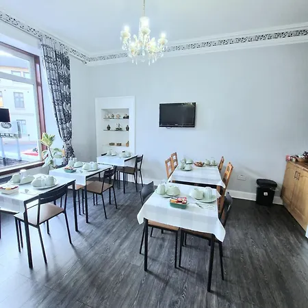 Dalry Guesthouse-2