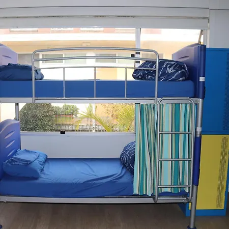 Original Backpackers-3