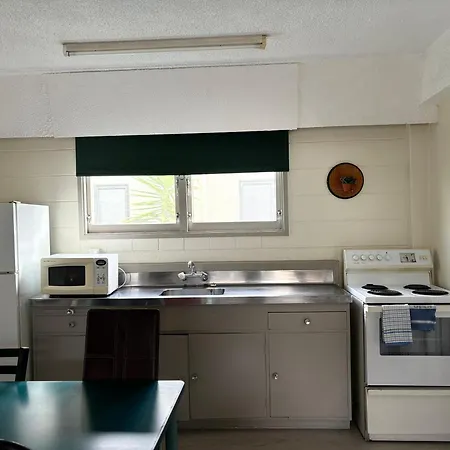 Manhattan Motel-2
