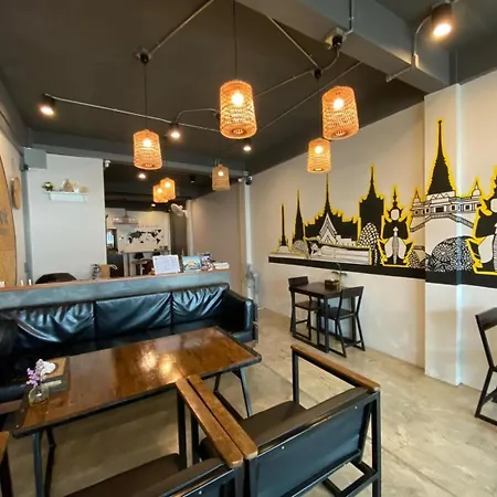 Ekanek Hostel (Adults Only)-3
