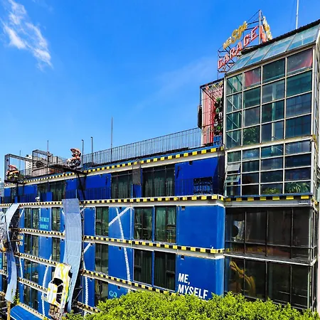 Mestyle Garage Hotel-3