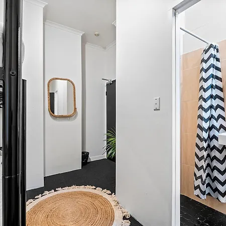 Azzurro Pod Hotel Central Sydney - Near Central Station-3