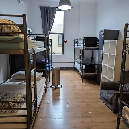Ebs Sydney Hostel-2