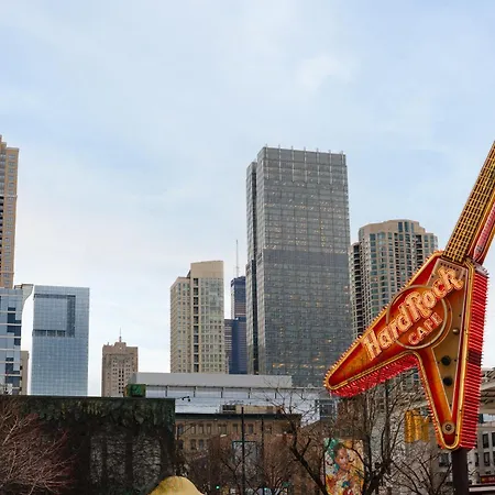 Found Chicago Powered By Sonder-2
