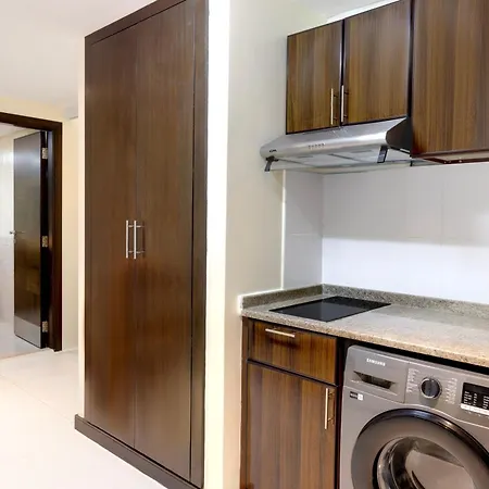 Dream City Hotel Apartments Llc-2
