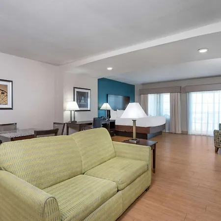 La Quinta By Wyndham Ocean City-3