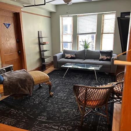 Blue Room In Dorothy'S Bnb-2