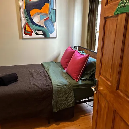 Green Room In Dorothys Bnb-3