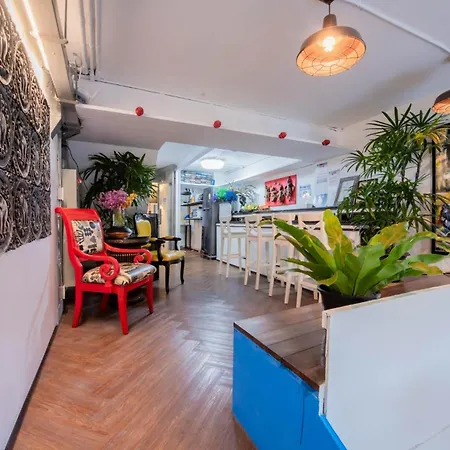 Mascotte Hostel Silom-3
