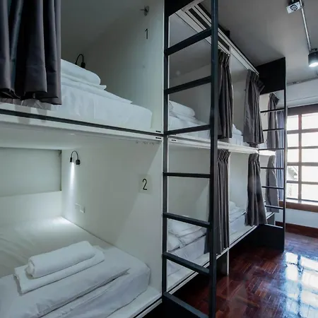 Mascotte Hostel Silom-2