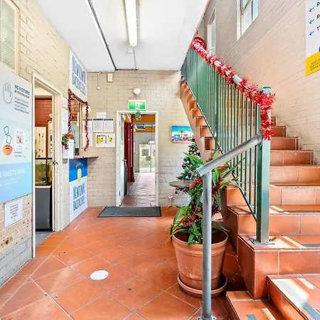 Newtown Backpackers-2