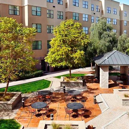 Courtyard Phoenix North / Happy Valley-2