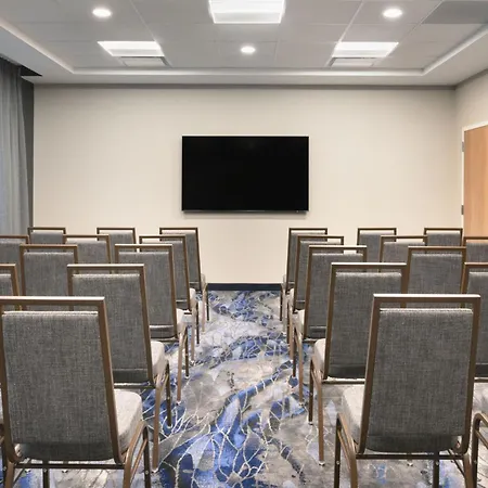 Fairfield By Marriott Inn & Suites Orlando At Millenia-3