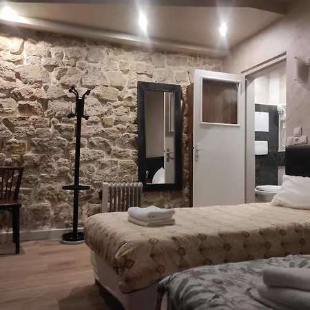 Hotel Clermont Montmartre-3