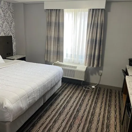 The Essence Hotel At Jfk-2