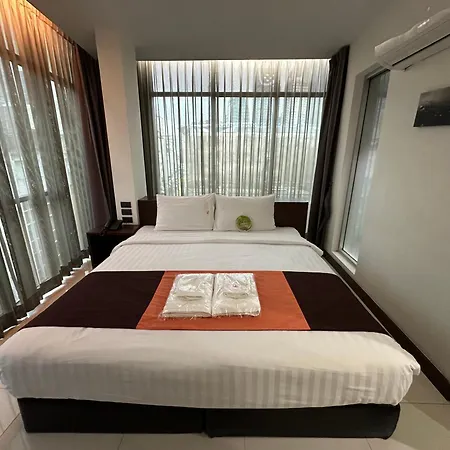Collection O The Bangkok Airport Link Suite-2