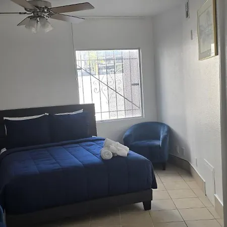 Travelsuites Hotel-3