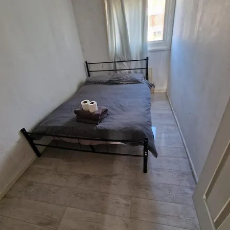 Cosy Rooms In London-2