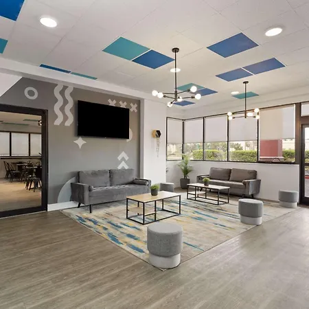 Baymont By Wyndham Orlando North Millenia-3