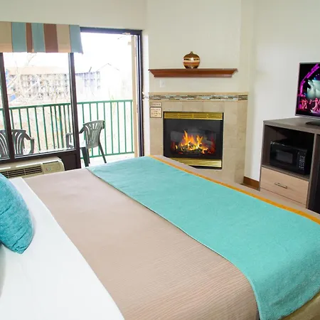 Pigeon River Inn-2