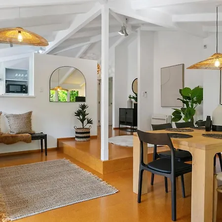 Huia Haven, Rustic Garden Retreat With King Suite-2