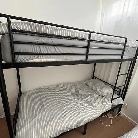 Cosy Rooms In London-3