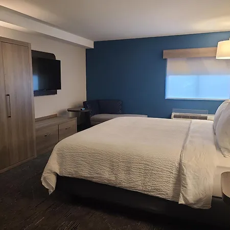 Holiday Inn Express Fort Lauderdale North - Executive Airport By Ihg-2