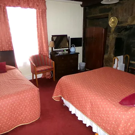 Averon Guest House-2