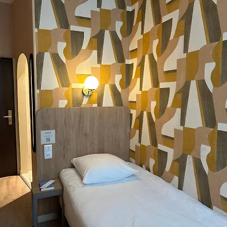 Merryl Hotel-2