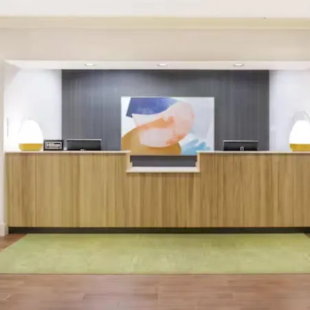 Spark By Hilton Toronto Airport-3