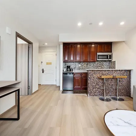 Ramada By Wyndham Flushing Queens-3