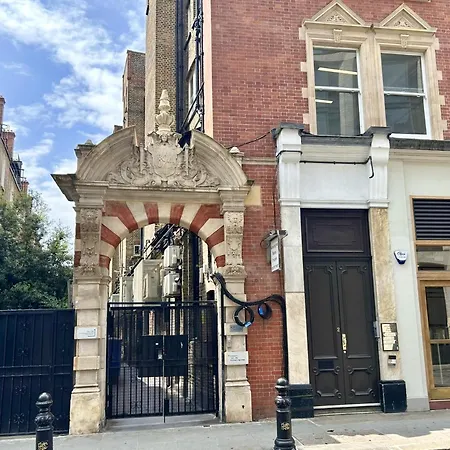Kensington High Street Suites-2